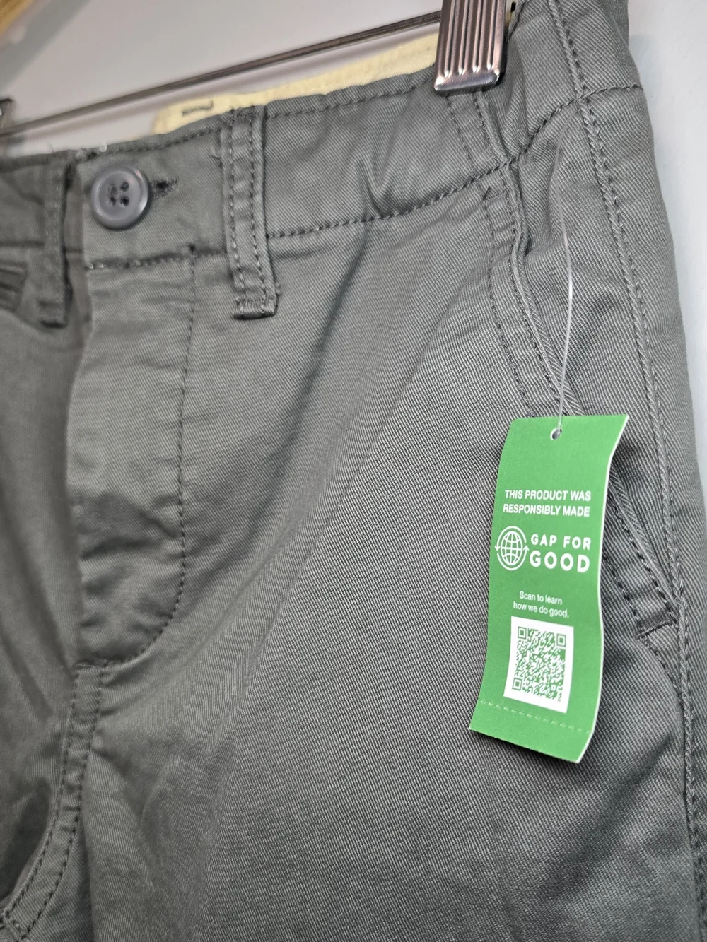 Gap Kid's Straight-Fit Chino Pants - Charcoal Gray Nack To School Style.